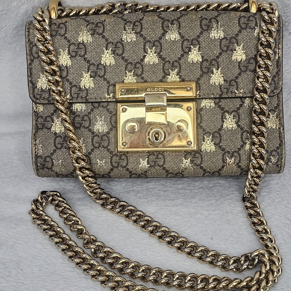 Gucci GG Supreme Monogram Bees